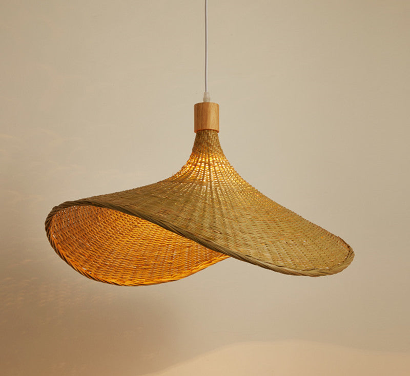 Moodly Wave – warm light glowing through the woven bamboo