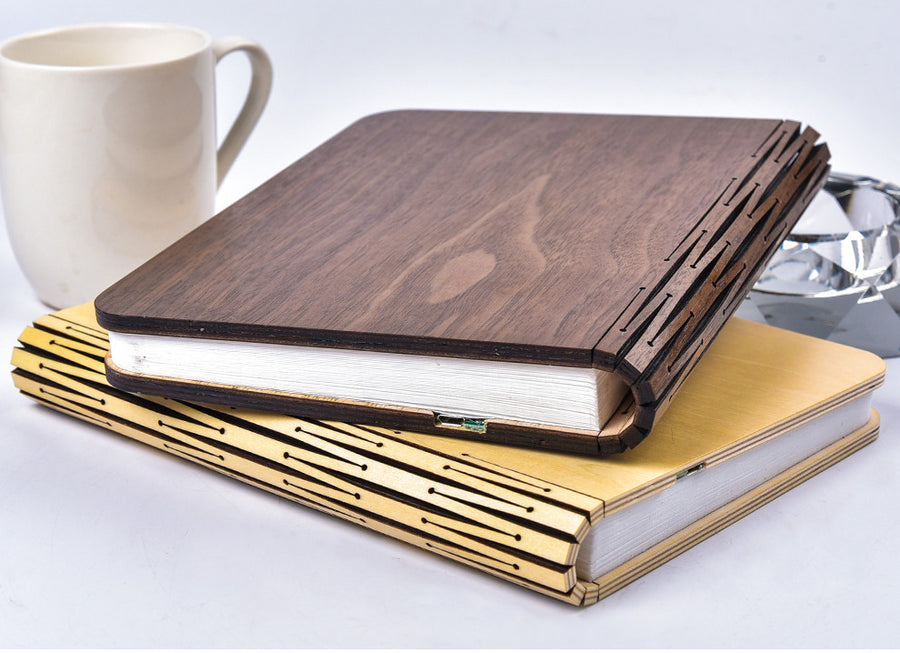 Moodly Folio – Wooden Book Lamp